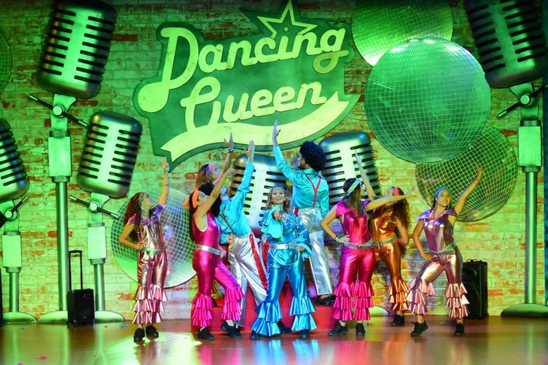 Dancing Queen un hommage a Abba by Kazadoo